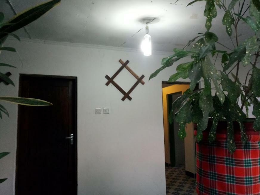Kilimanjaro Mad Monkey'S Hotel 모시 외부 사진