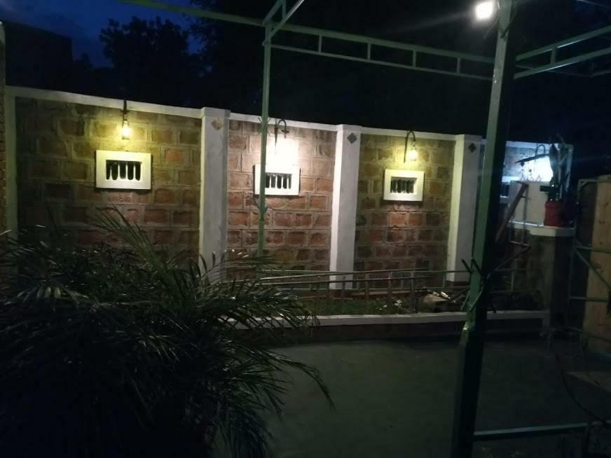 Kilimanjaro Mad Monkey'S Hotel 모시 외부 사진